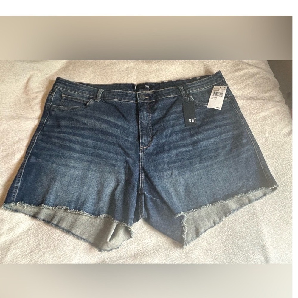 Kut from the Kloth Gidget Fray Shorts Dark Wash Denim 24W KS0099GA8 - Picture 4 of 8